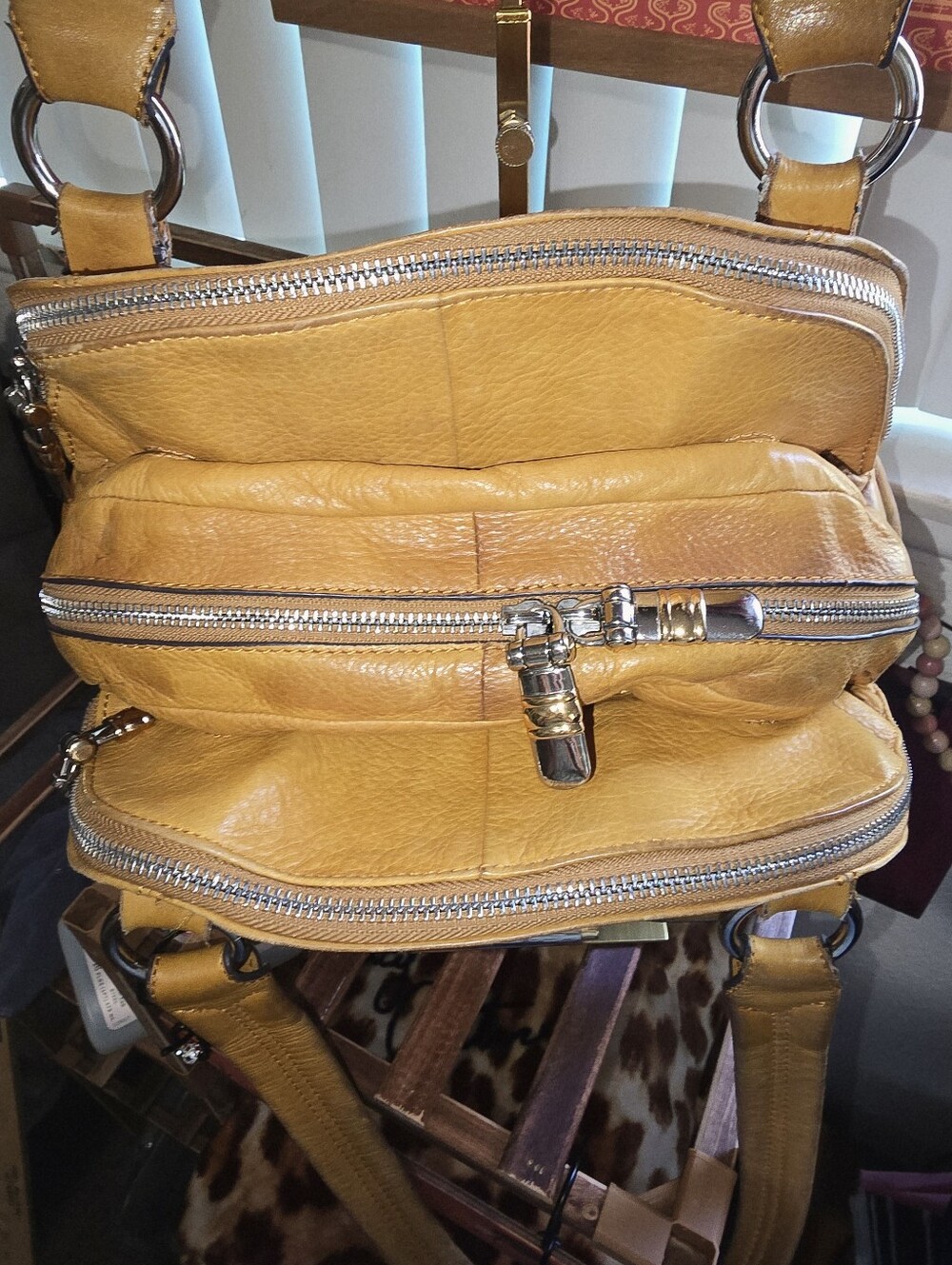 B. Makowsky Yellow Leather Shoulder Bag- Rehab Project - Picture 8 of 13